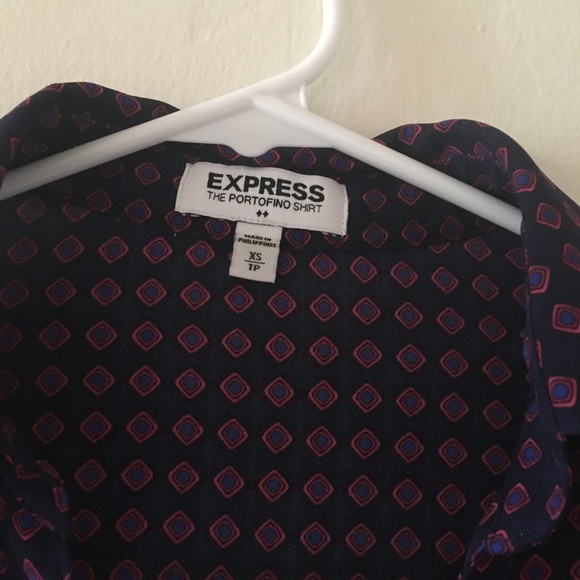 Express Portofino Button Down in Diamond Print - Picture 3 of 3